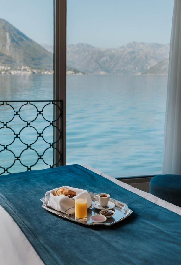 Corso Levante Luxury Suites Dobrota Котор Экстерьер фото